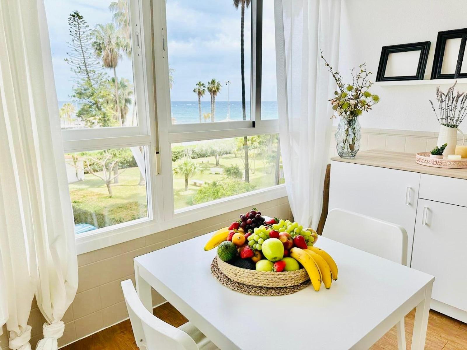 Estudio Pepa Luna Algarrobo Beach Малага Екстер'єр фото