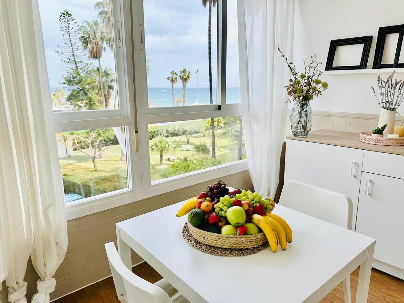 Estudio Pepa Luna Algarrobo Beach Малага Екстер'єр фото